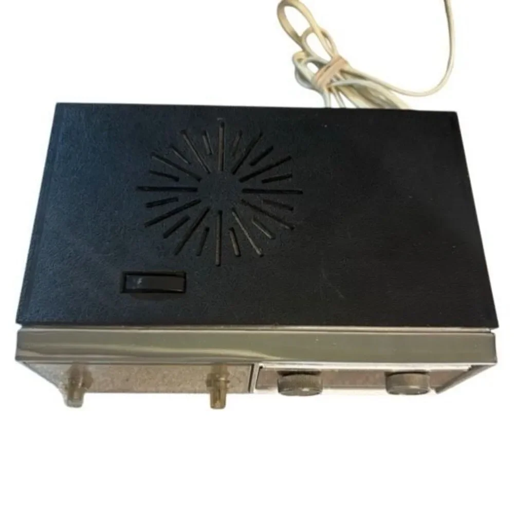 GE General Electric Vintage Model C550F Clock Radio *Read*